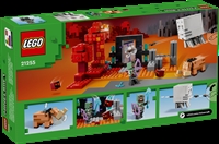 Køb LEGO Minecraft Baghold ved Nether-portalen billigt på Legen.dk!