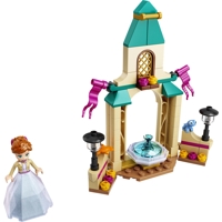 Køb LEGO Disney Princess Annas slotsgård billigt på Legen.dk!