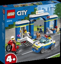 Køb LEGO City Skurkejagt ved politistationen billigt på Legen.dk!