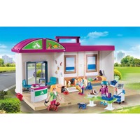 Køb PLAYMOBIL City Life Mobil dyrelægeklinik billigt på Legen.dk!