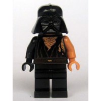 Anakin Skywalker, med kampskader og Darth Vader hjelm